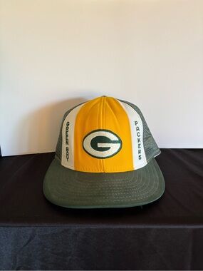 Vintage 1980s Green Bay Packers AJD Lucky Stripes NFL Mesh Snapback Hat